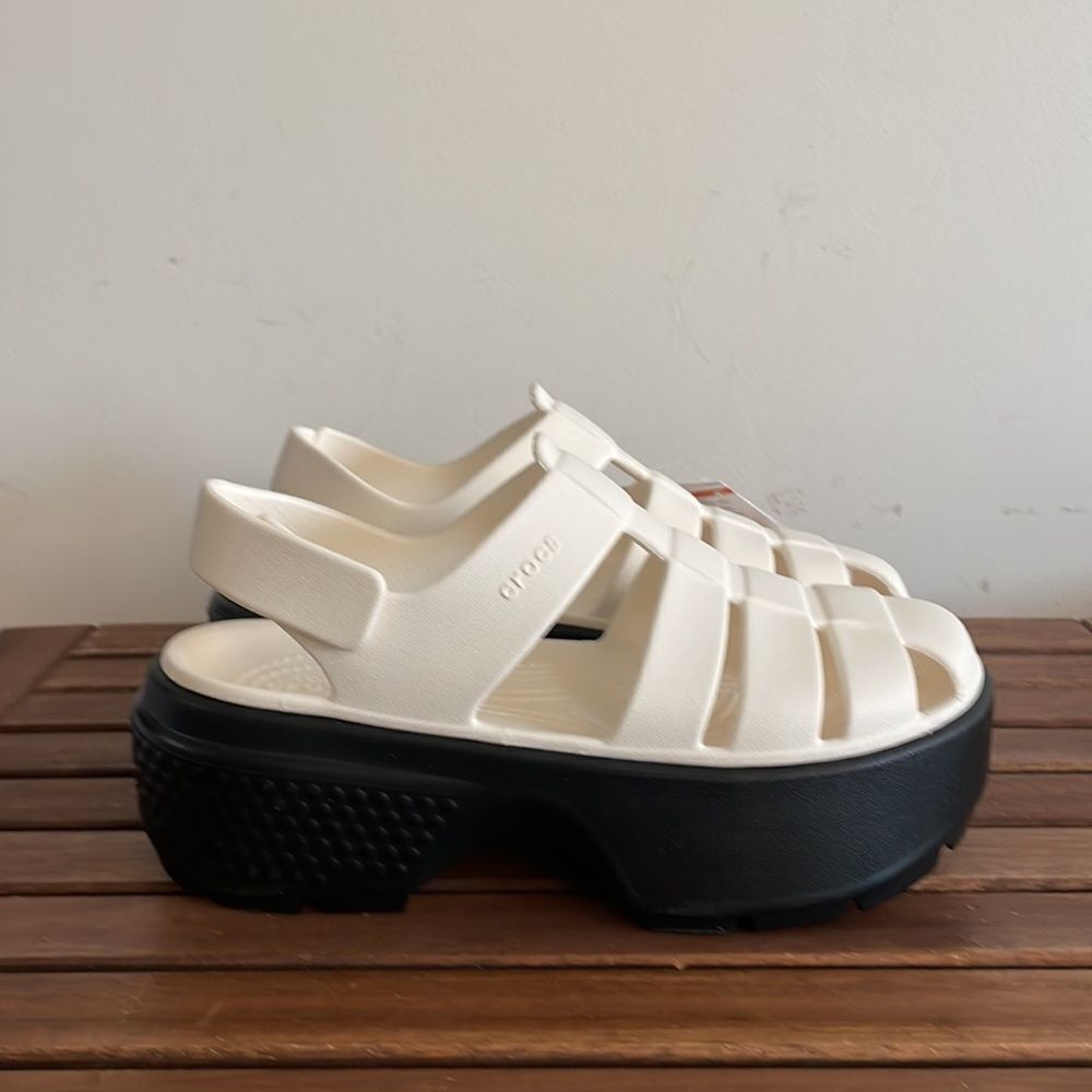NWT Crocs Stomp Fishermen Sandal Chalk Women Size 8 Men Size 6 - Picture 2 of 11